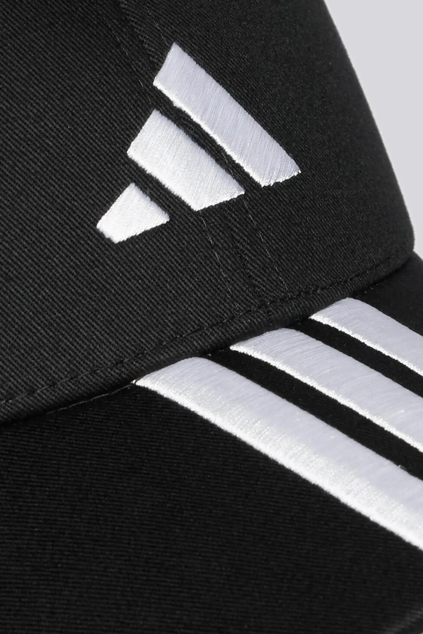 adidas New Logo 3s