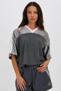 adidas Stadium Mesh