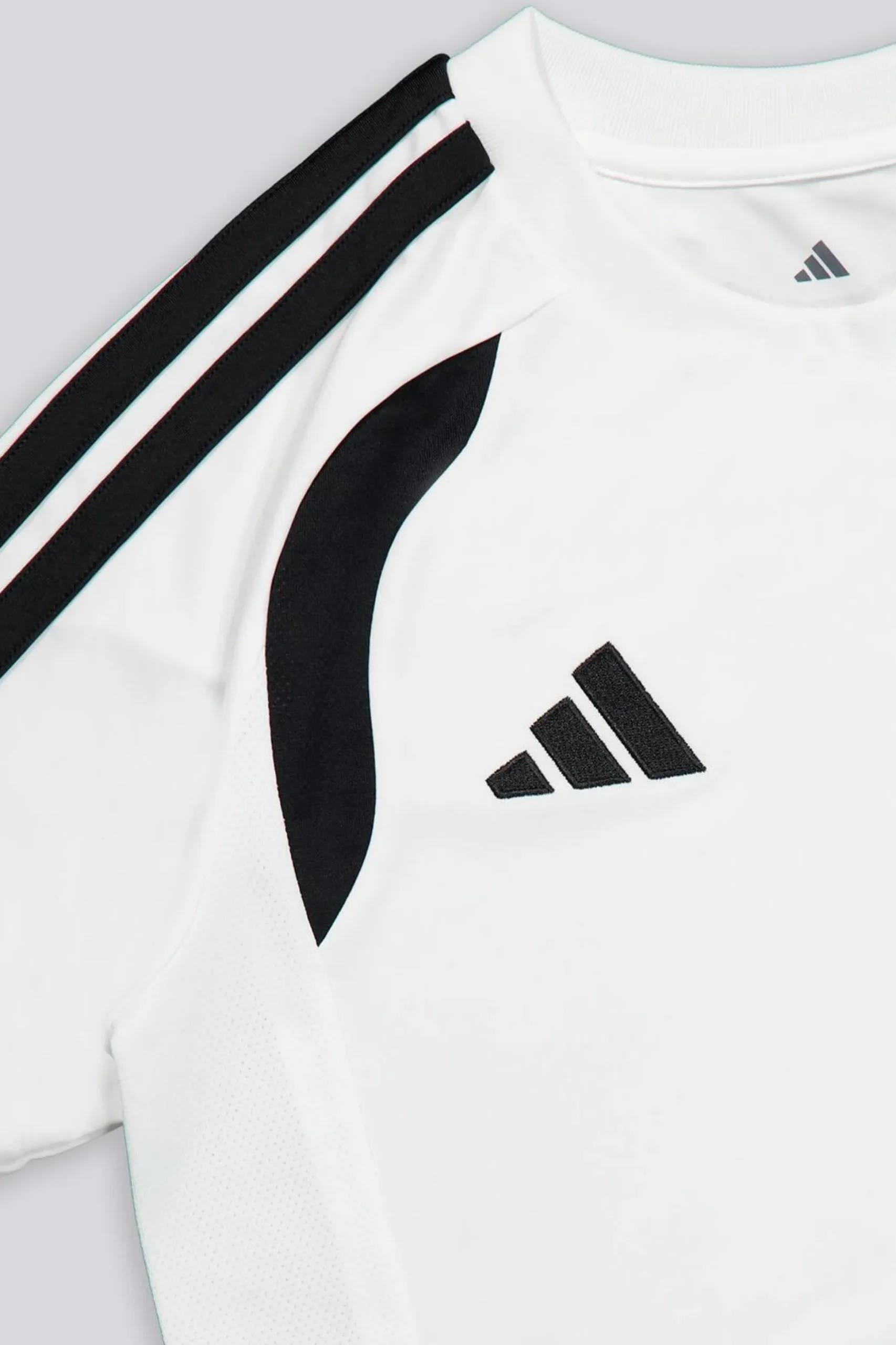 adidas Tiro 26