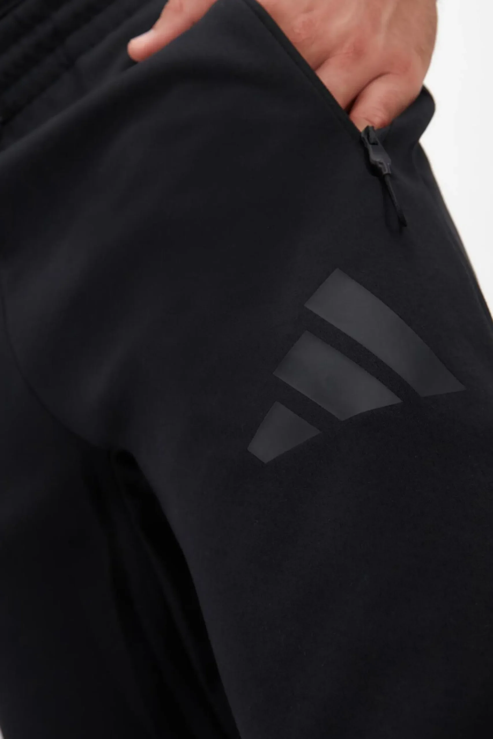 adidas Zne