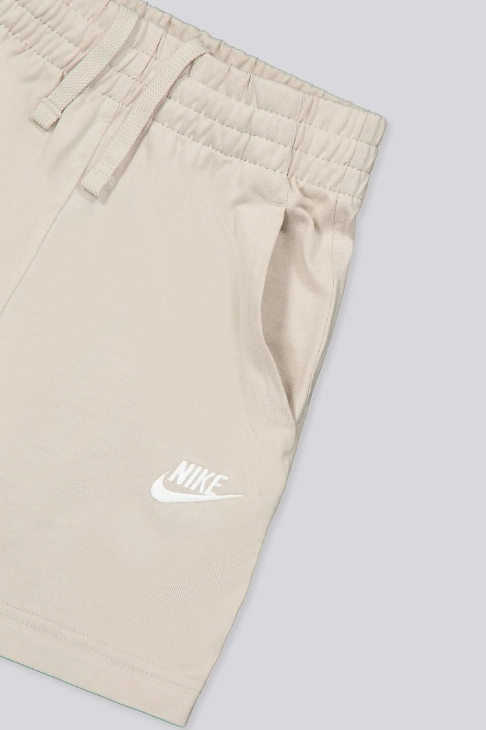 Bermuda Nike