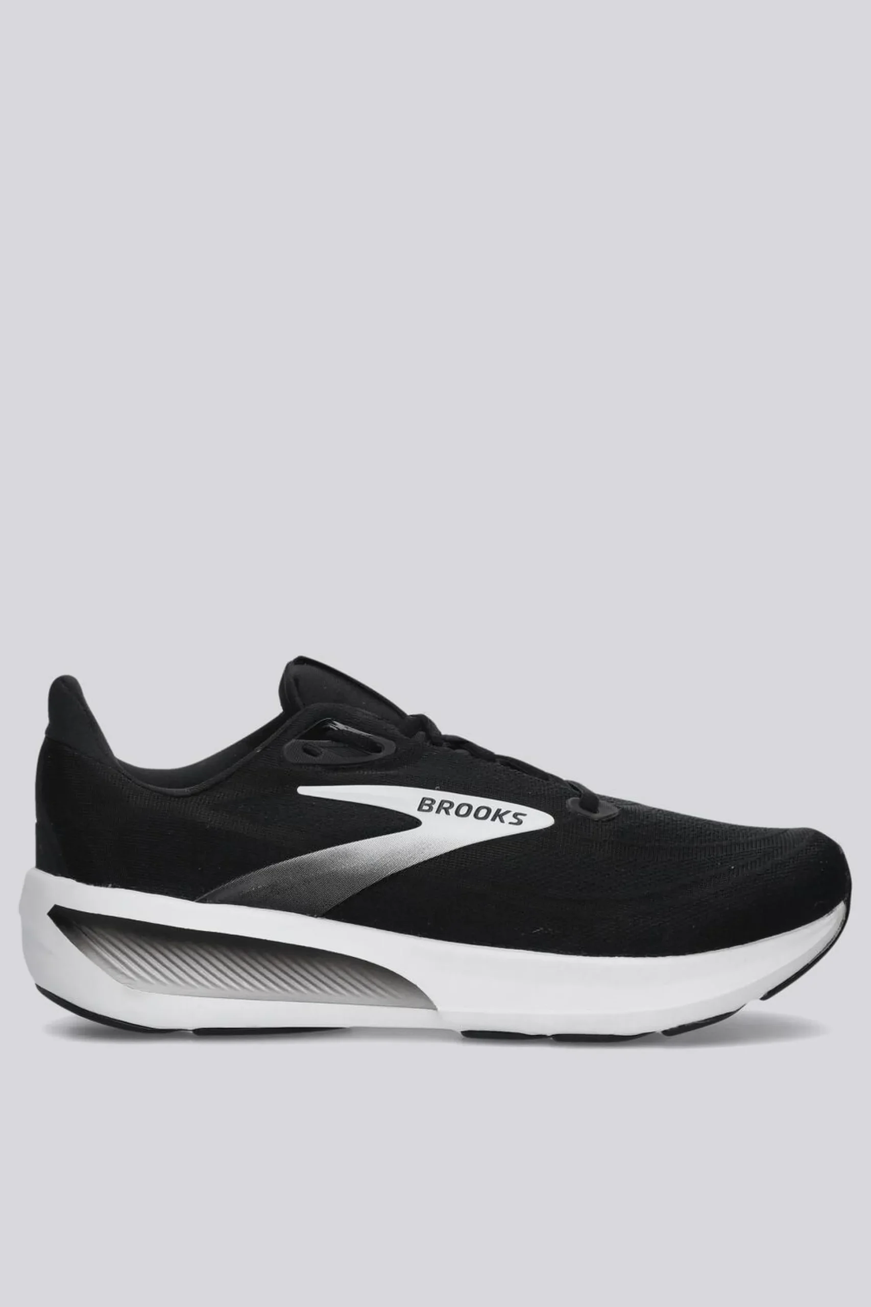 Brooks Revel 9