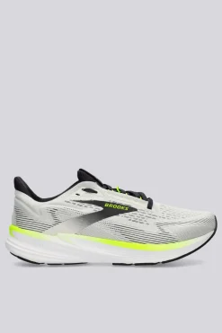 Brooks Revel 8
