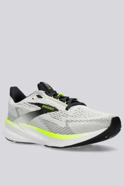 Brooks Revel 8