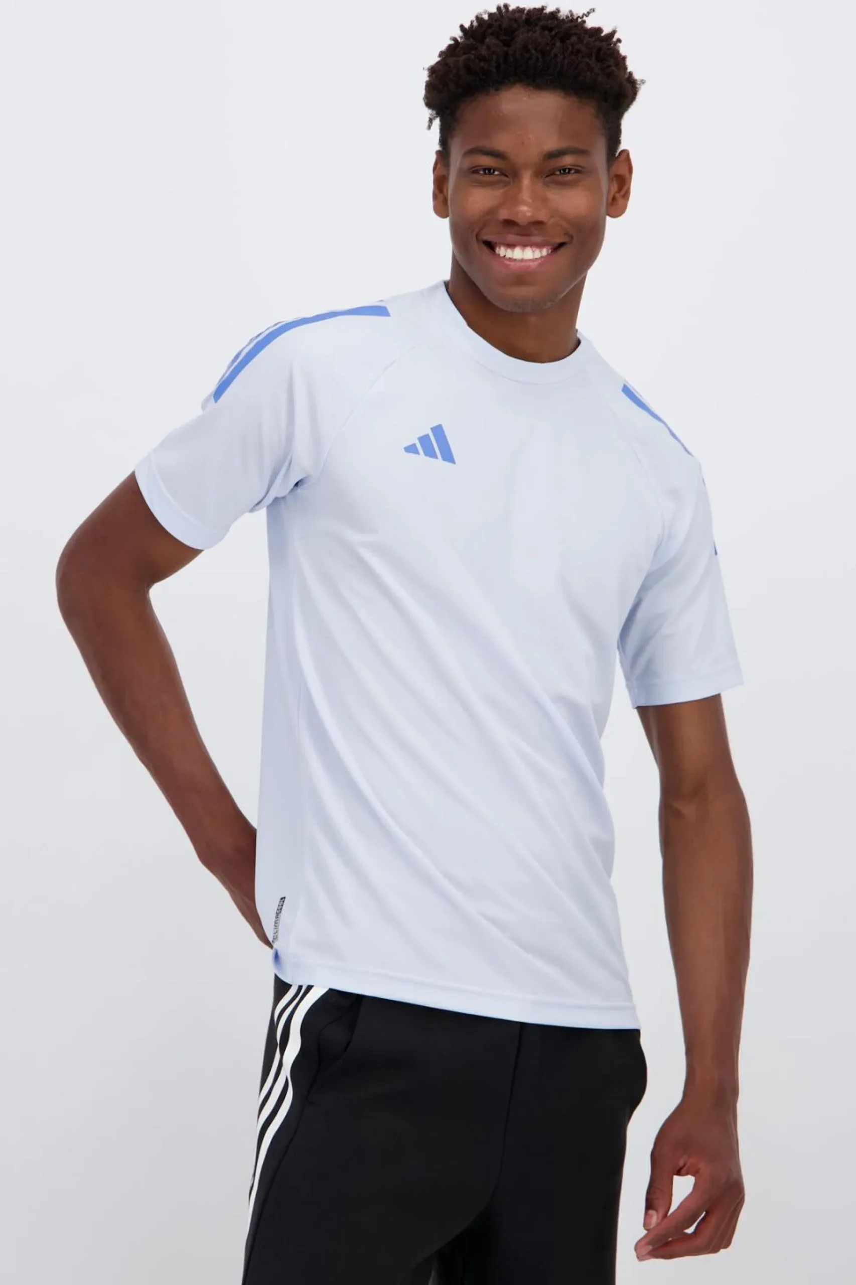 Camiseta adidas