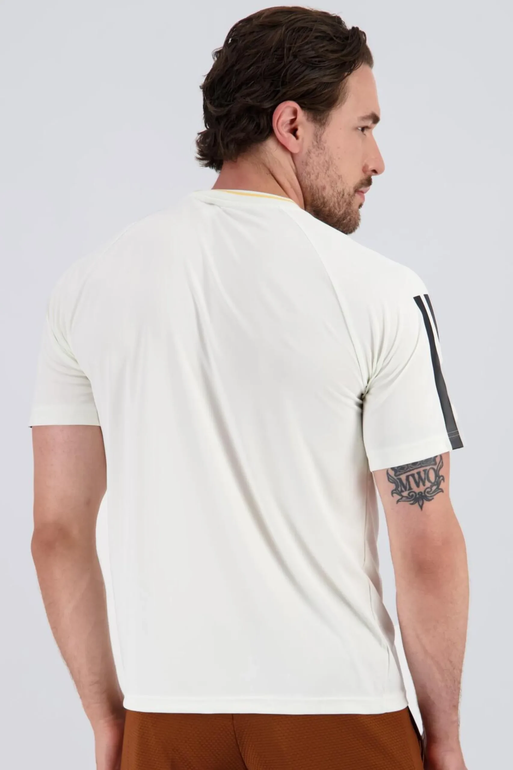 Camiseta adidas