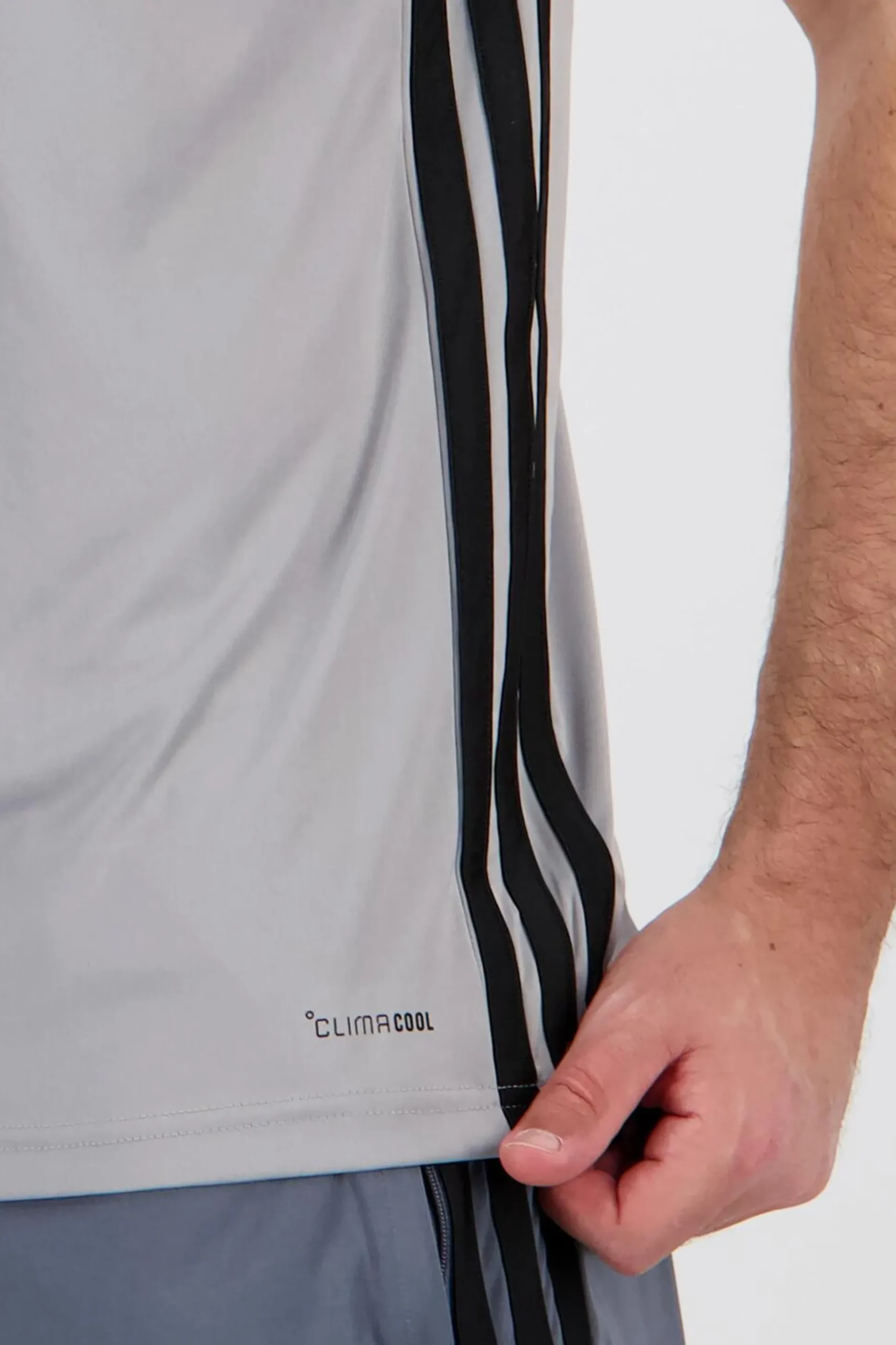 Camiseta adidas Tiro 26