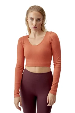 Camiseta Crop Born Living Yoga Supta