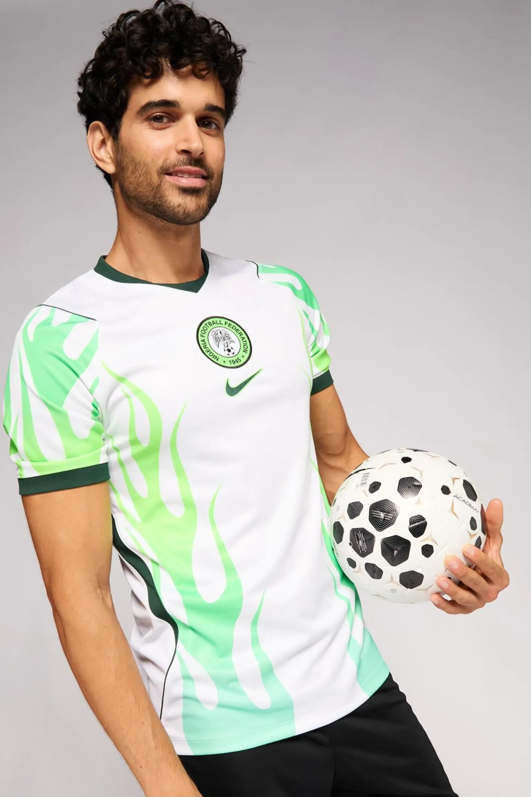 2ª Camiseta Nigeria Mundial 2026 Réplica