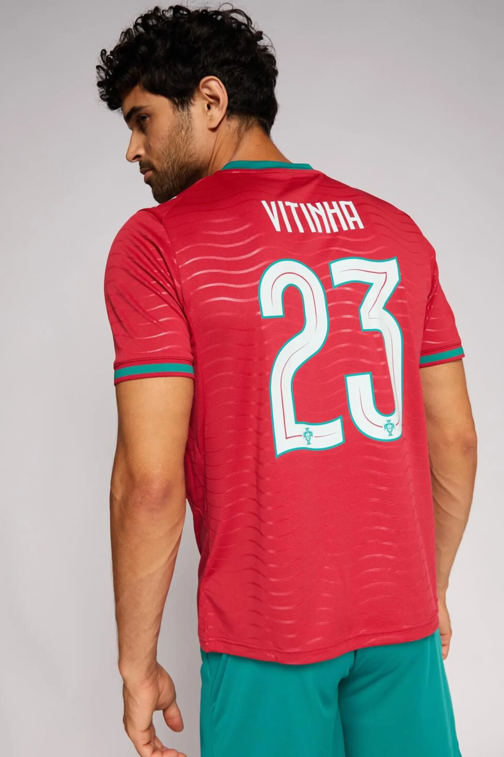 1ª Camiseta Portugal Mundial 2026 Vitinha Réplica