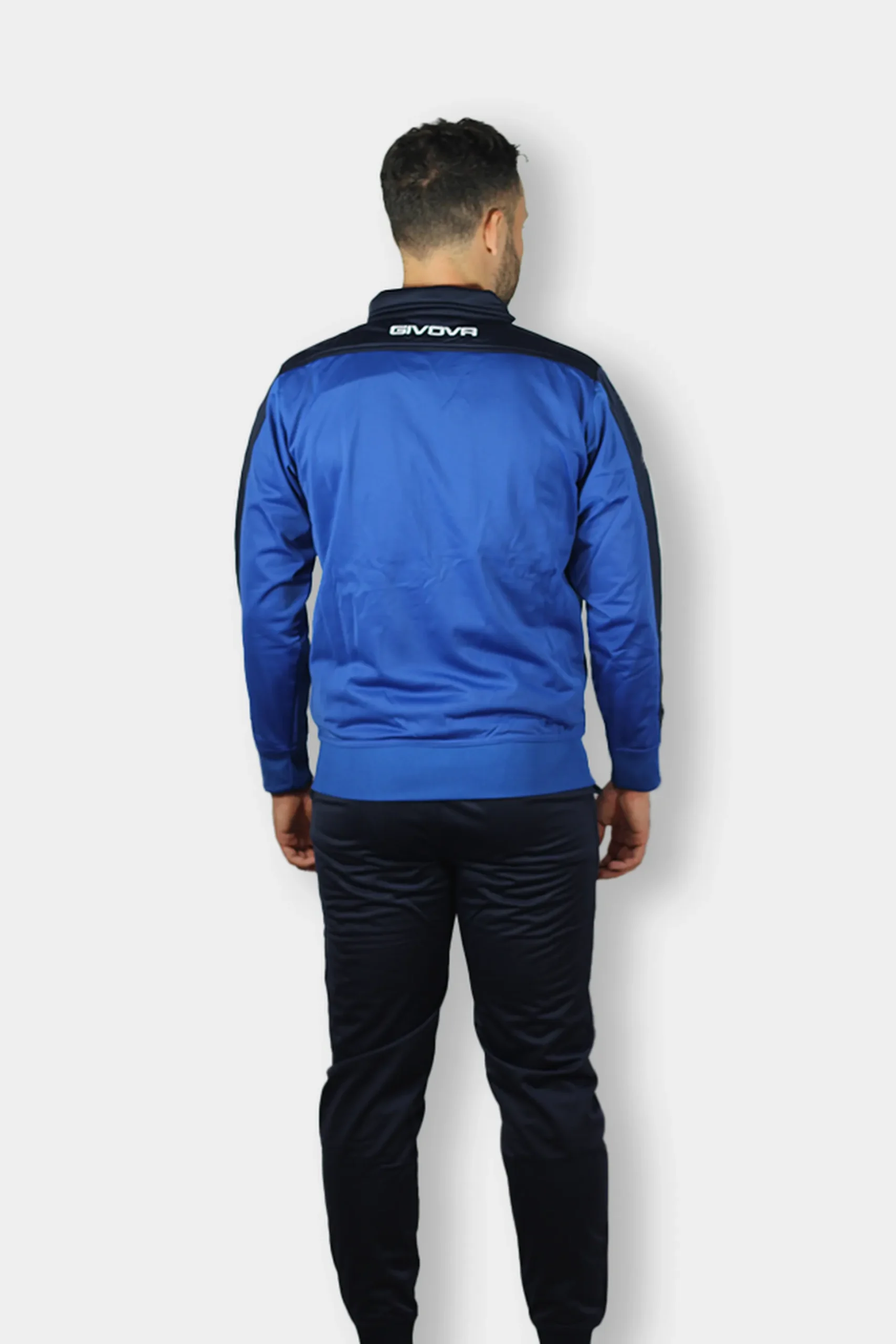 Chandal Givova Roma