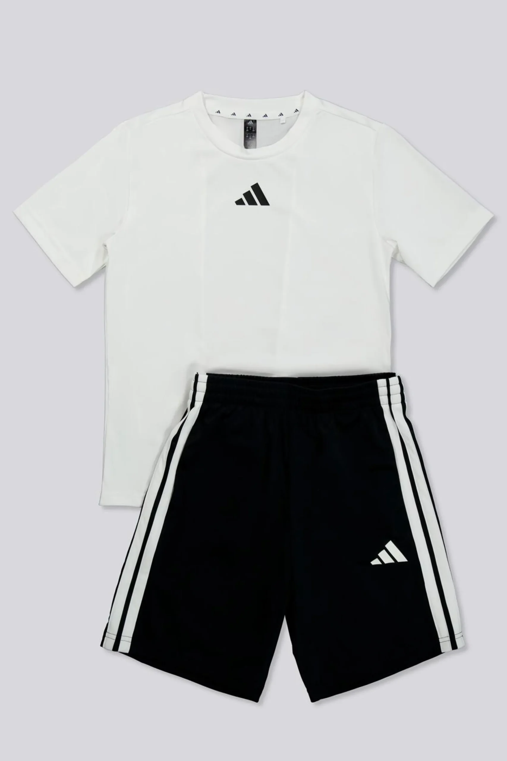 Conjunto adidas