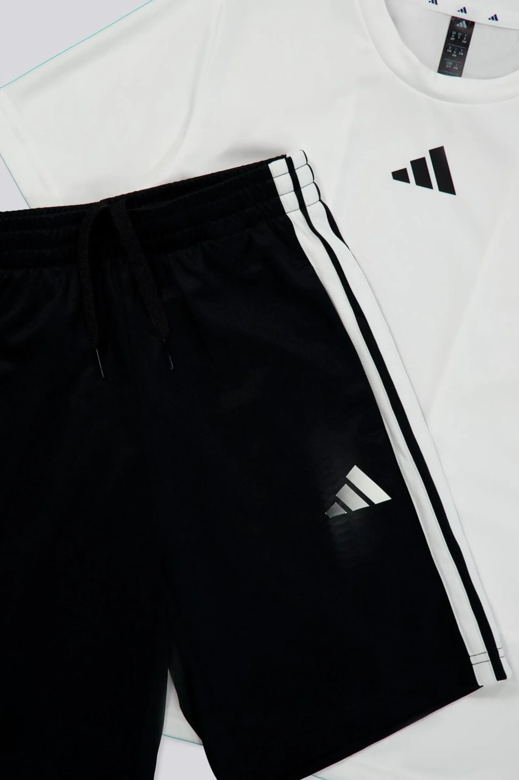 Conjunto adidas