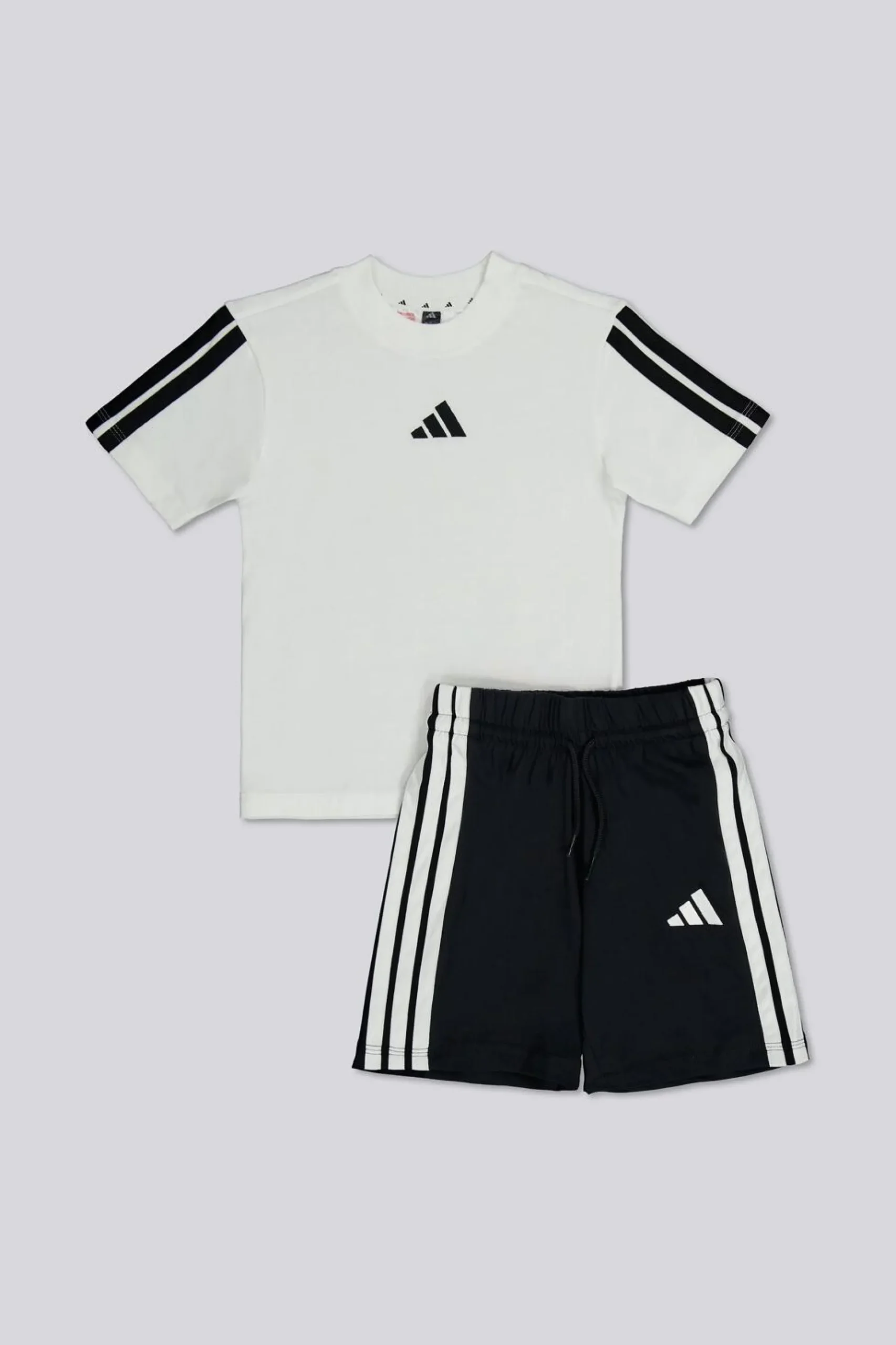 Conjunto adidas