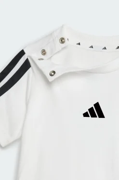 Conjunto Camiseta Y Pantalón Corto Essentials adidas