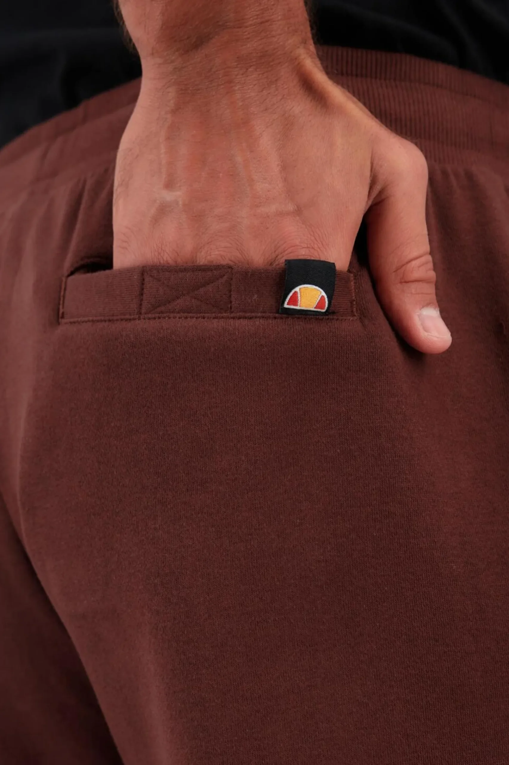 Ellesse Cravo