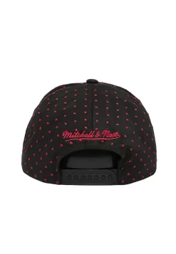Gorra Mitchell & Ness Bulls Dotted Polka Pro Crown Snapback