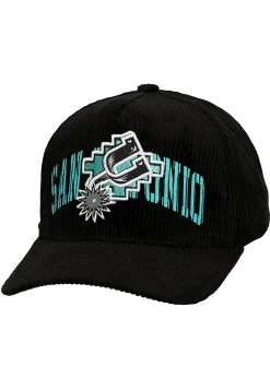 Gorra Mitchell & Ness Negra San Antonio Spurs Arch Stamp Cord Snapback