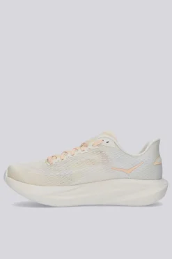 Hoka Mach 7
