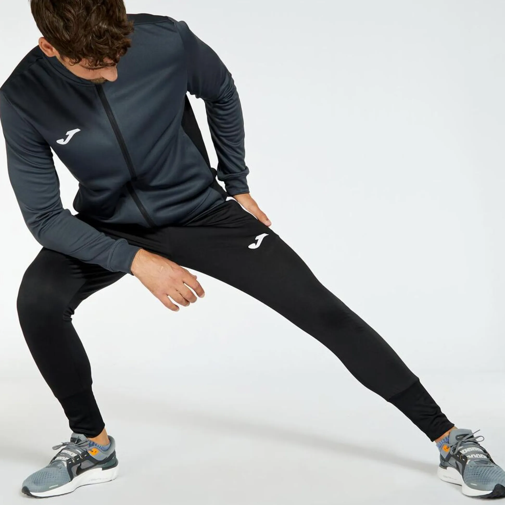 Joma Advance