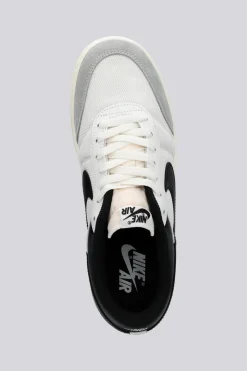 Jordan Skyline Low