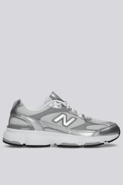New Balance 603