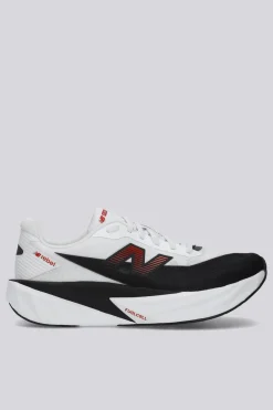 New Balance Rebel V5