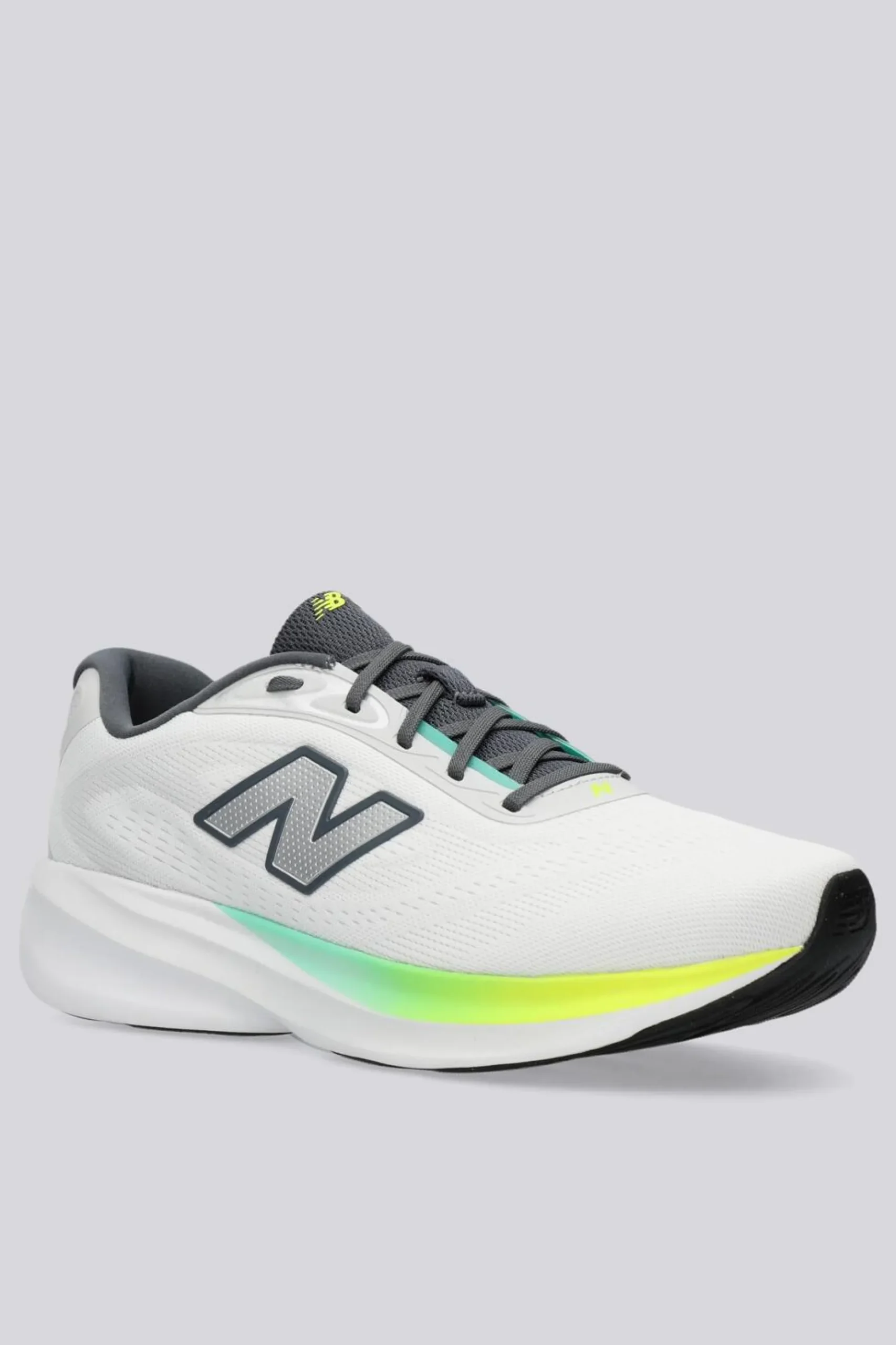 New Balance 680 V9