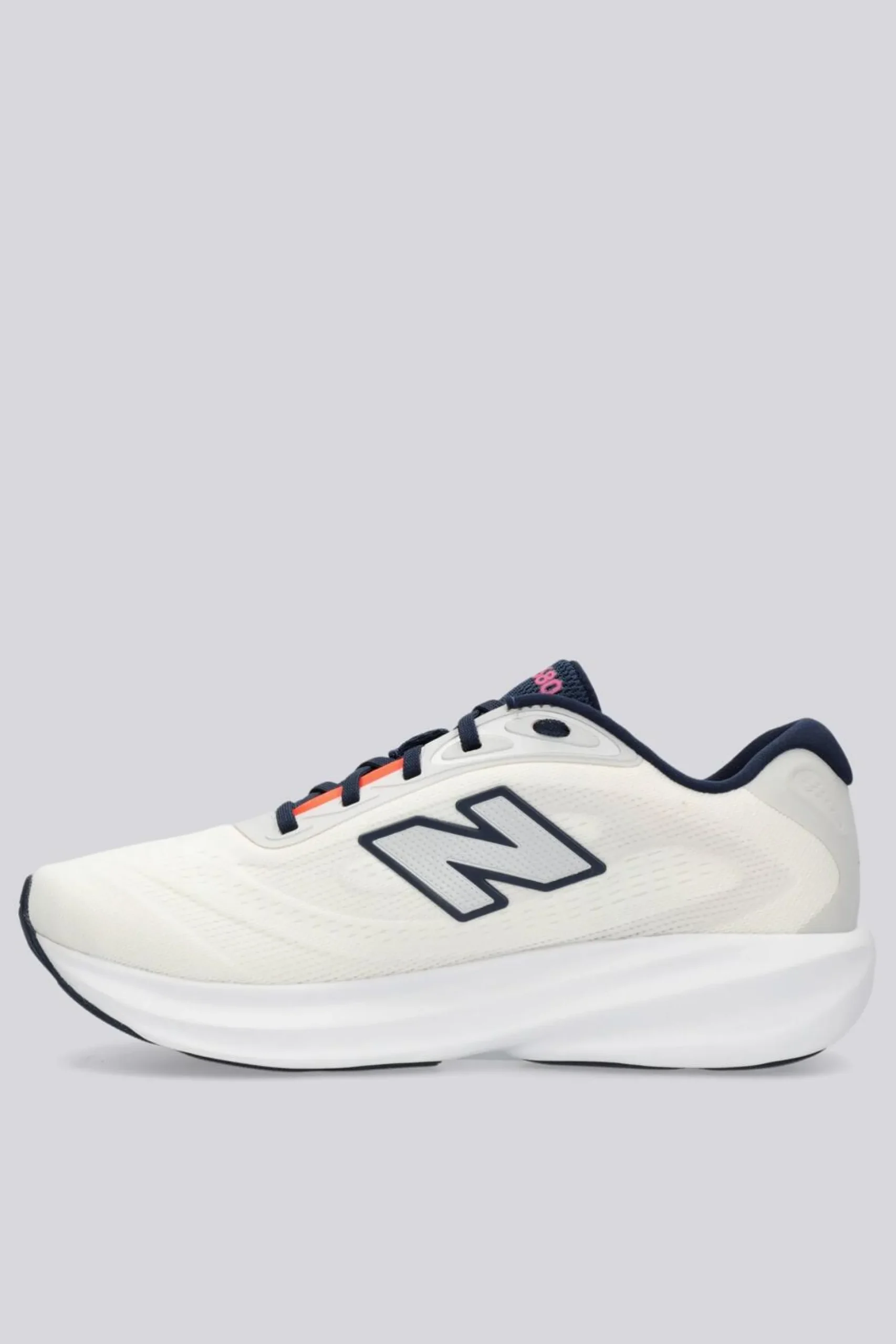 New Balance W680