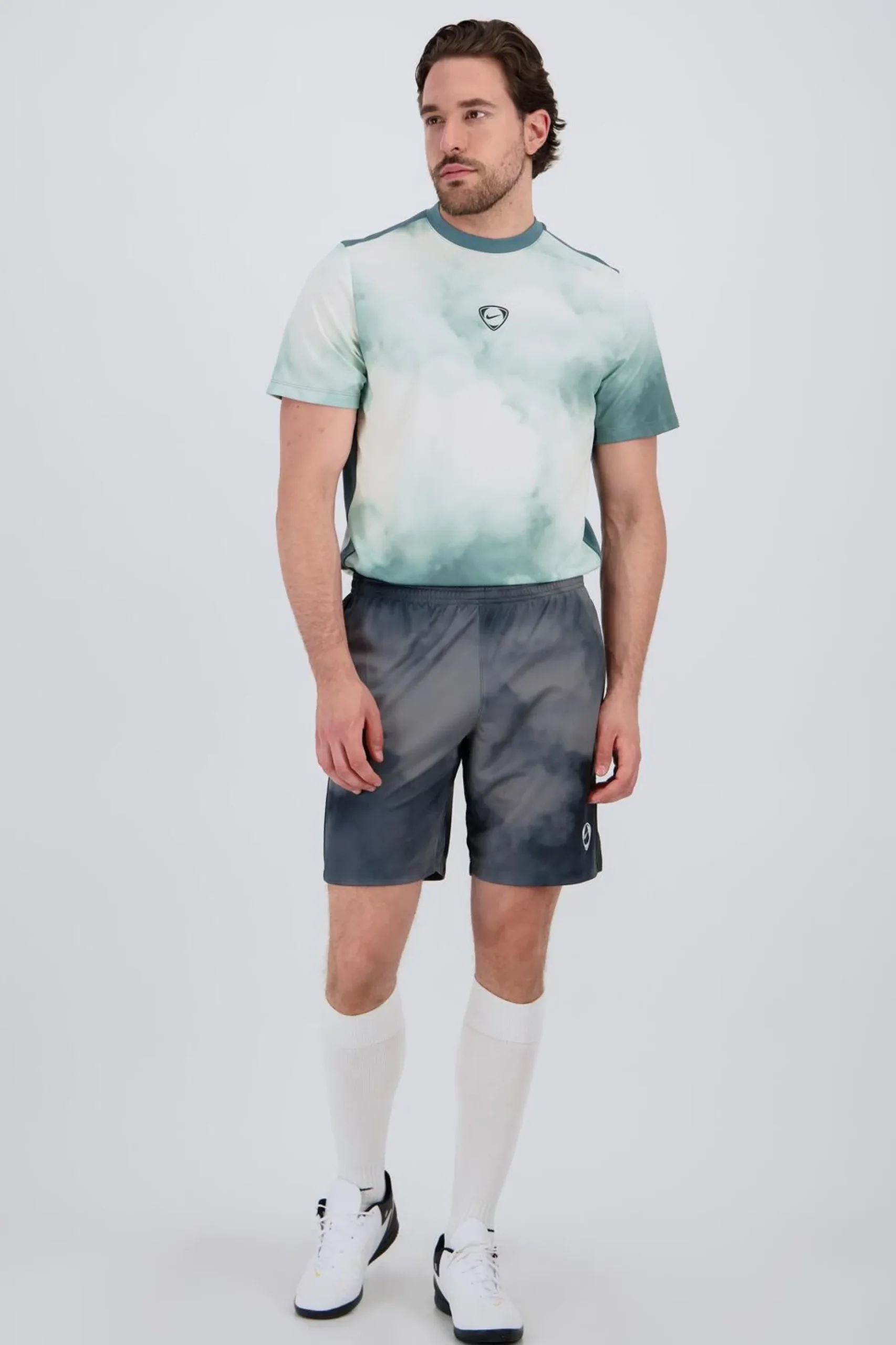 Nike Academy 26