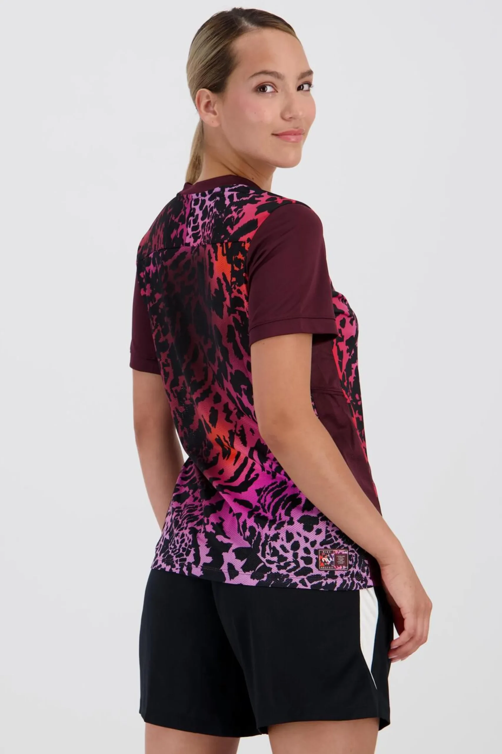 Nike Academy 25