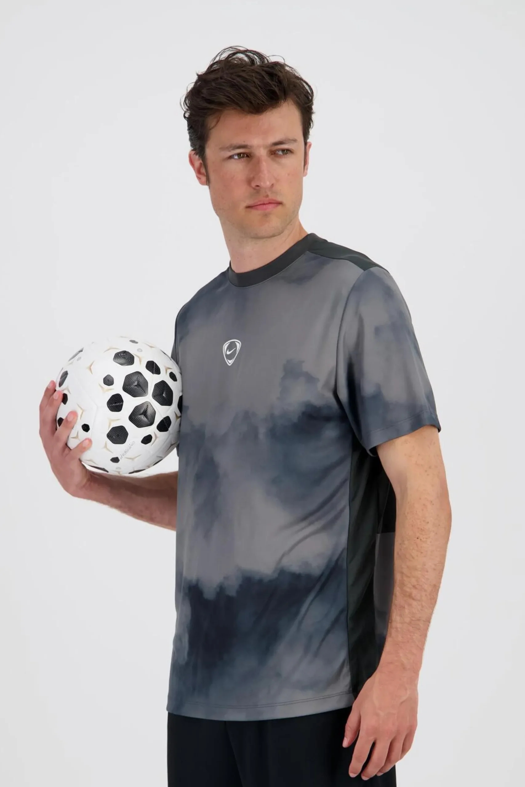Nike Academy 26