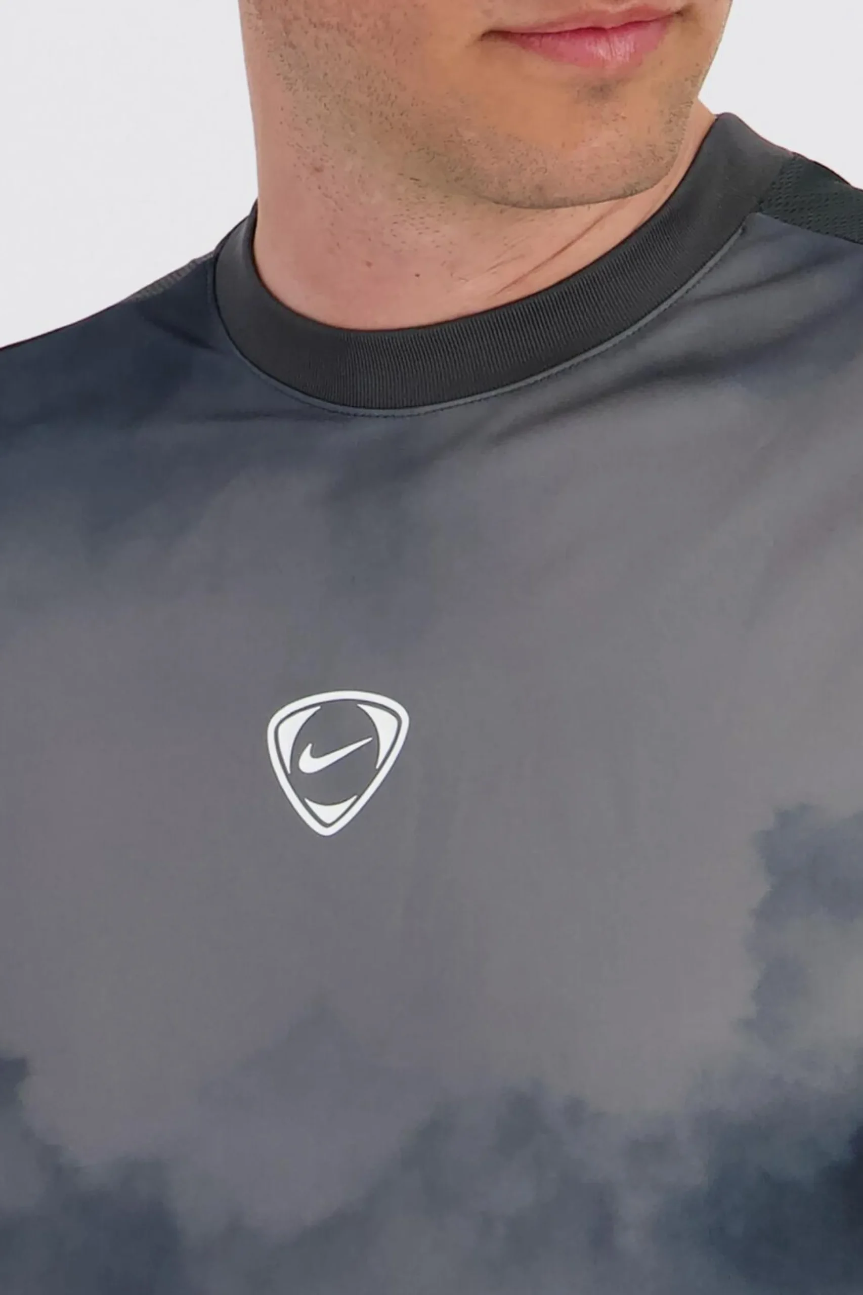 Nike Academy 26