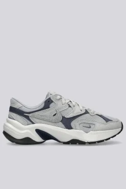 Nike Al8