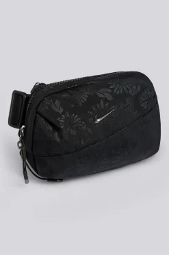 Nike Aura
