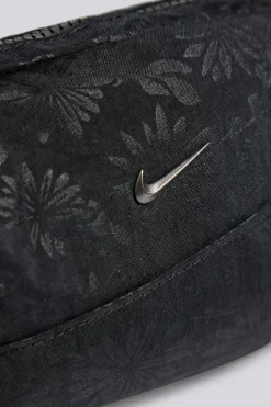 Nike Aura