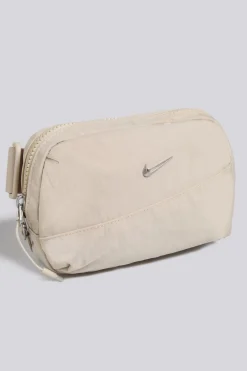 Nike Aura