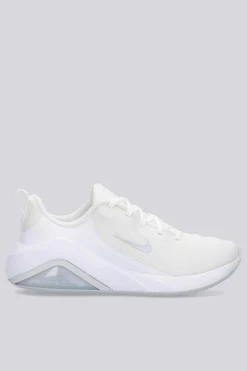 Nike Bella 7