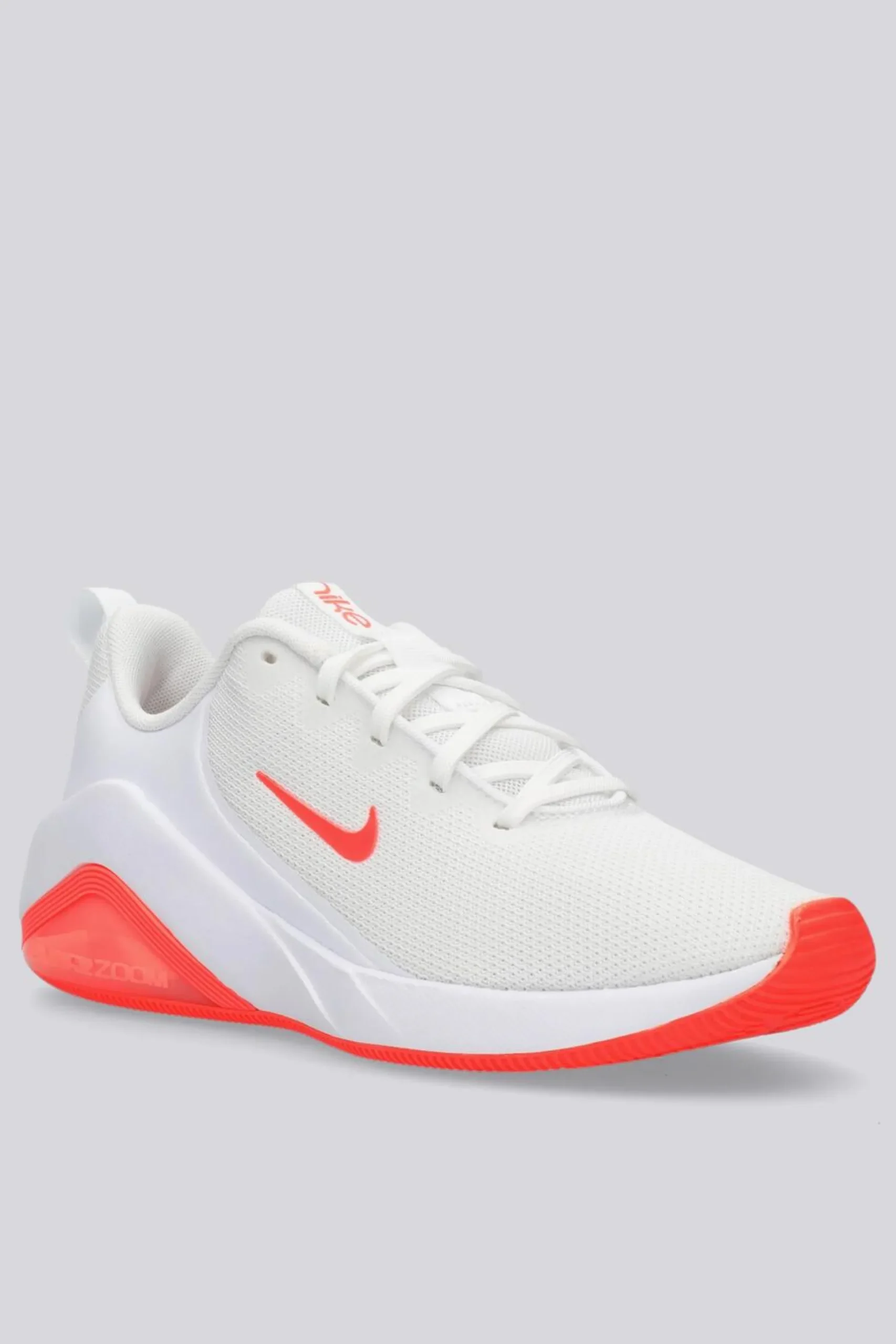 Nike Bella 7
