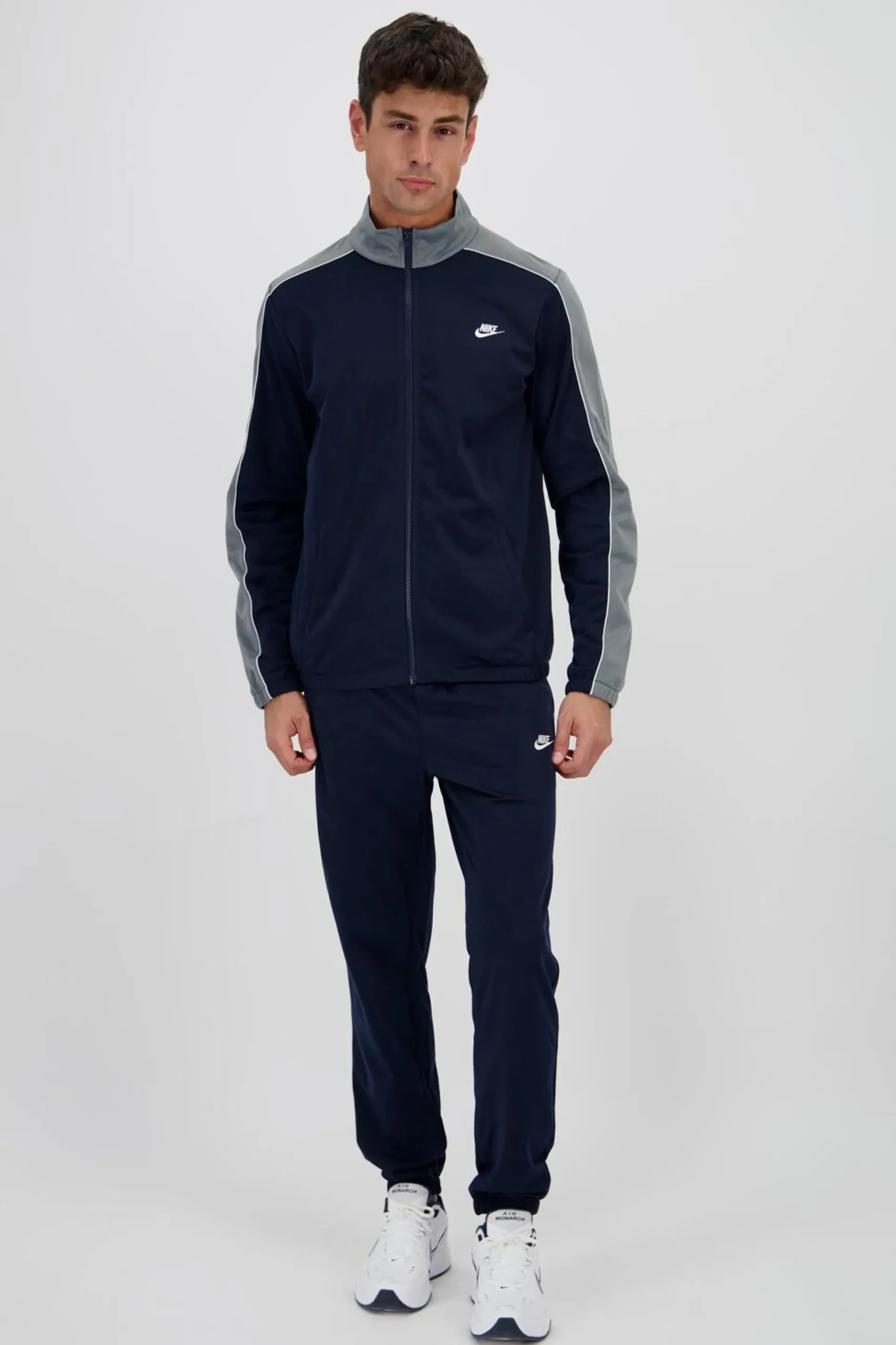Nike Club