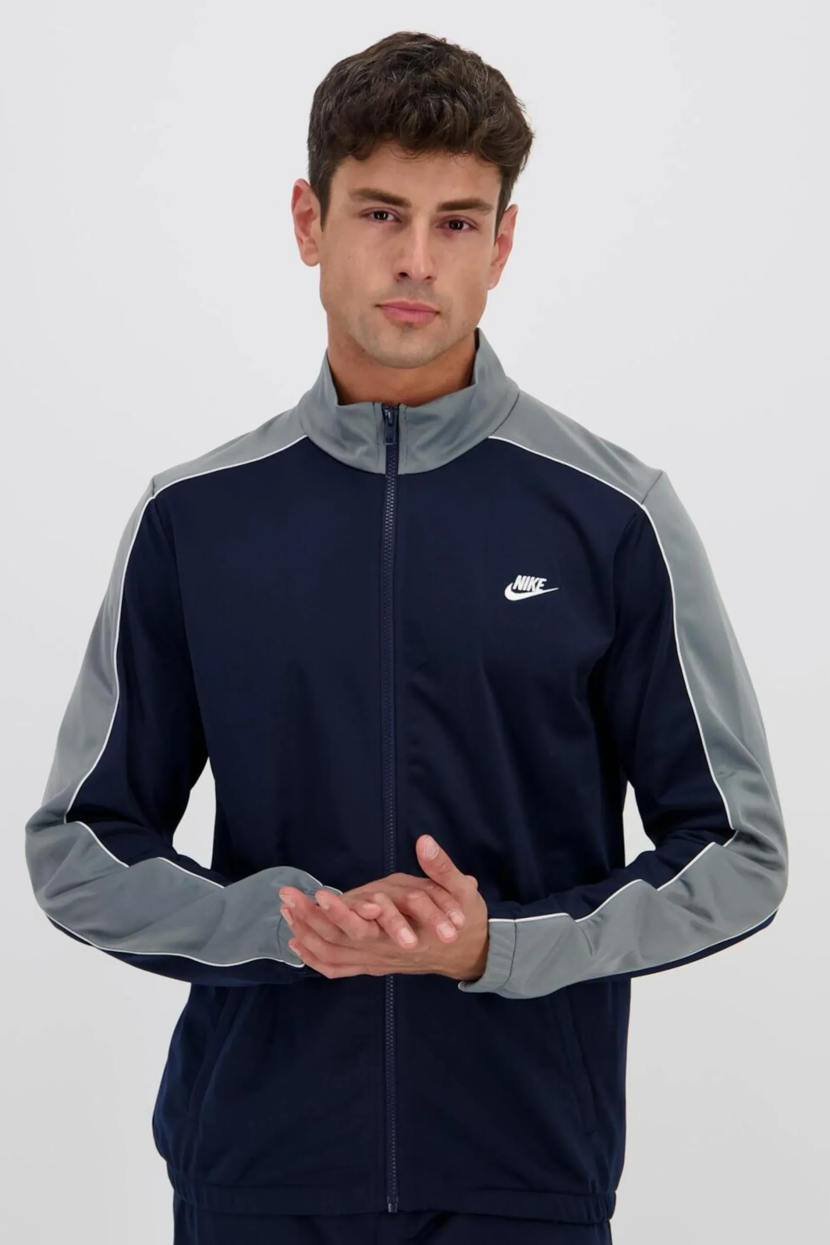 Nike Club