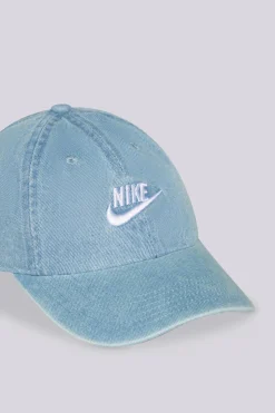 Nike Club