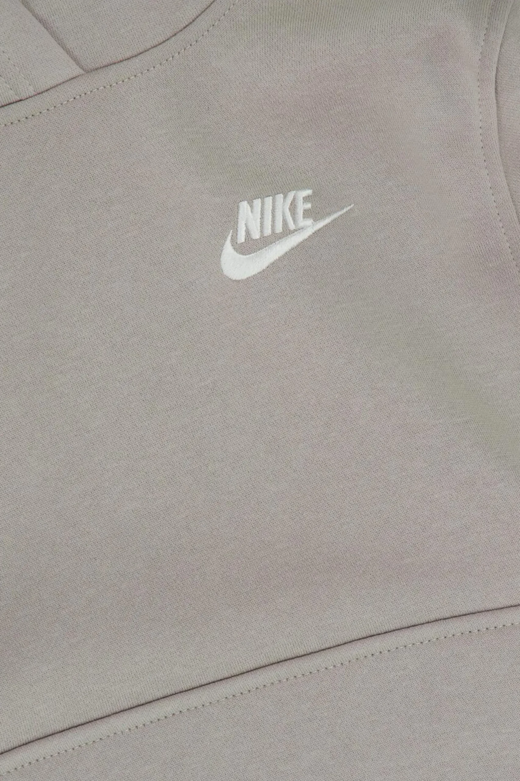 Nike Club