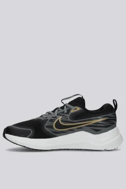 Nike Cosmic Runner