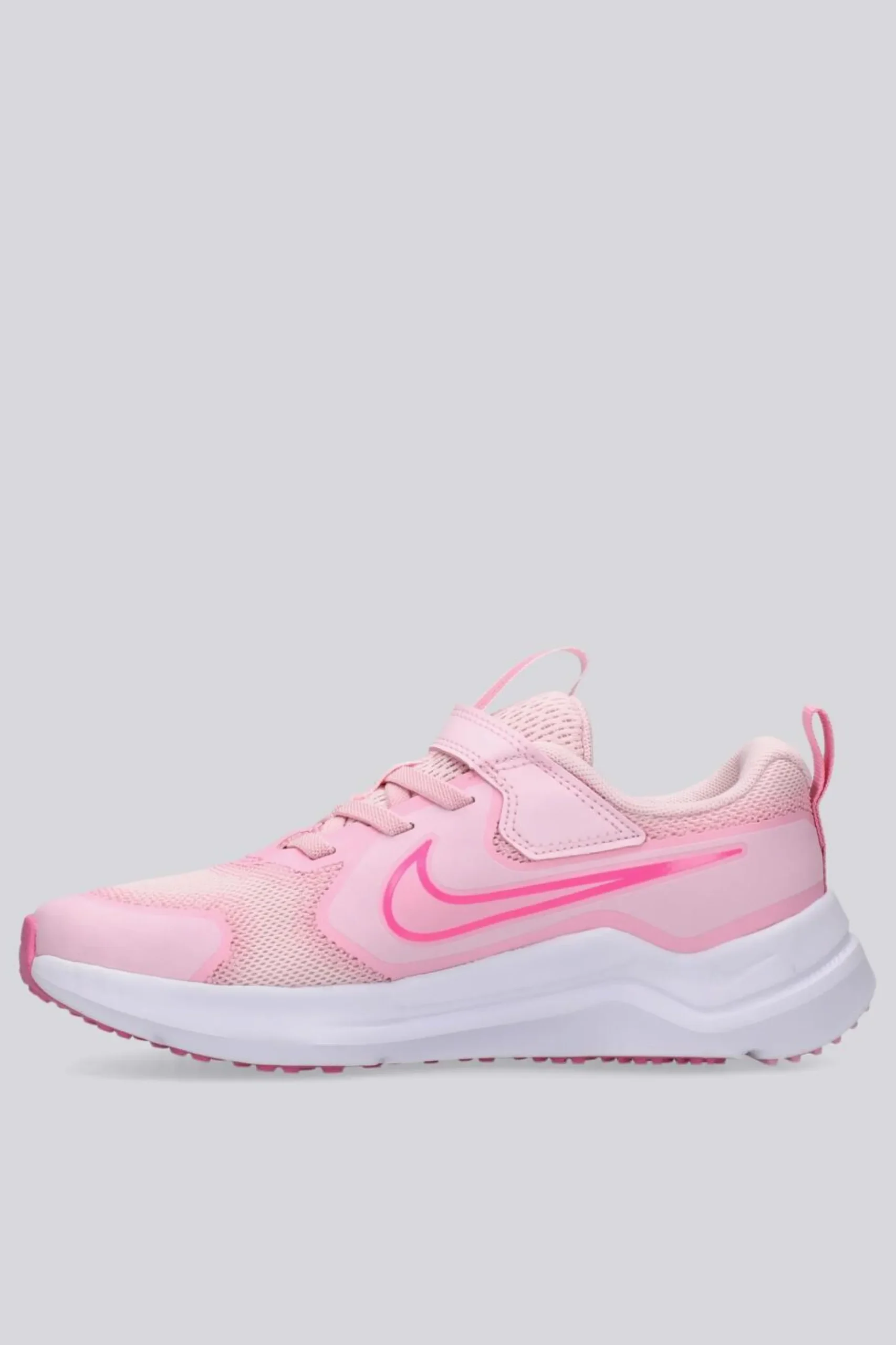 Nike Cosmic Runner