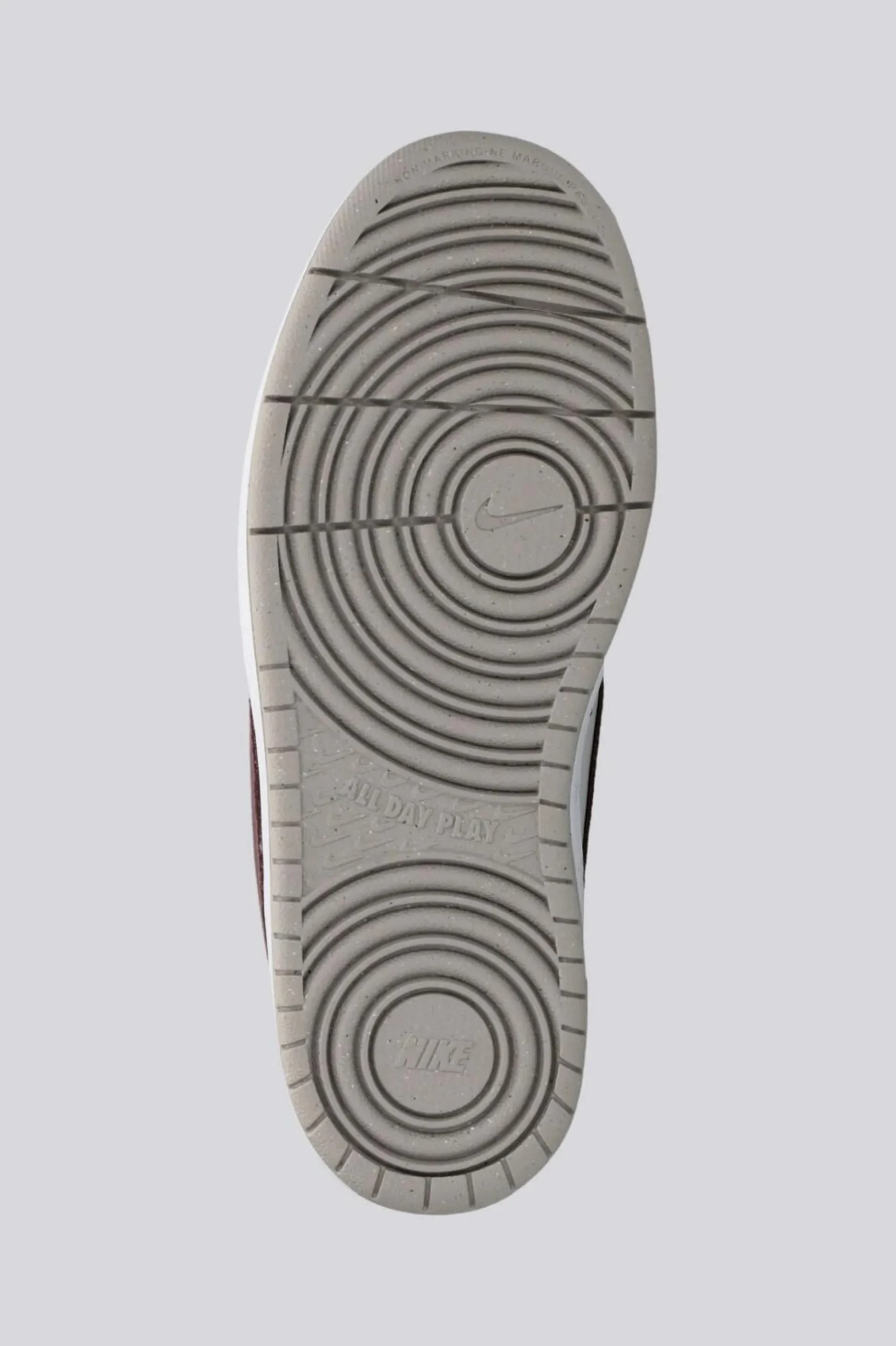Nike Court Borough Low