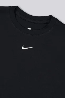 Nike Essential