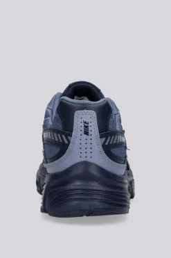 Nike Initiator