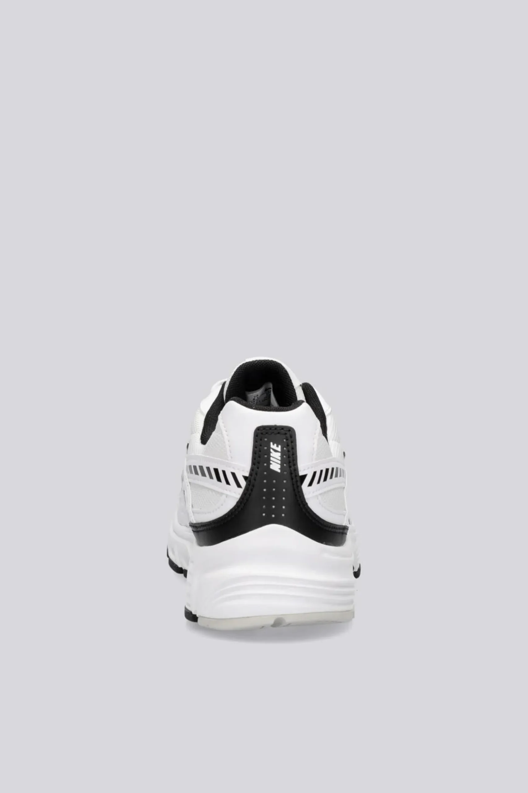 Nike Initiator