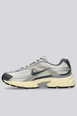 Nike Initiator